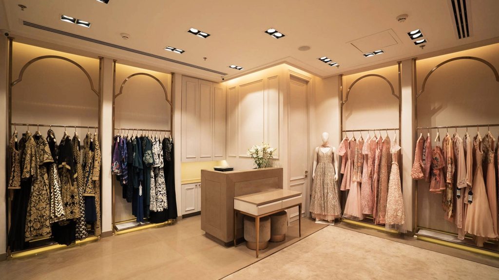The Rise of Online Shopping for Pakistani Fashion in Canada in 2026